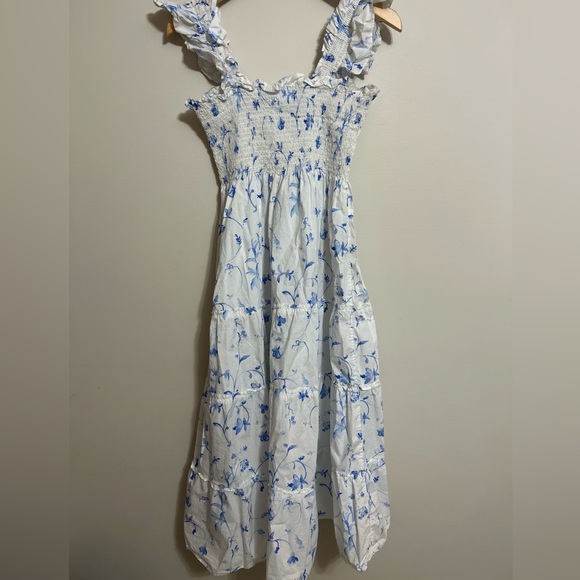 ⭐️Hill House Nap Dress Blue White Floral The Ellie⭐️ - Picture 7 of 8
